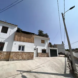 Hostal Open Mind 